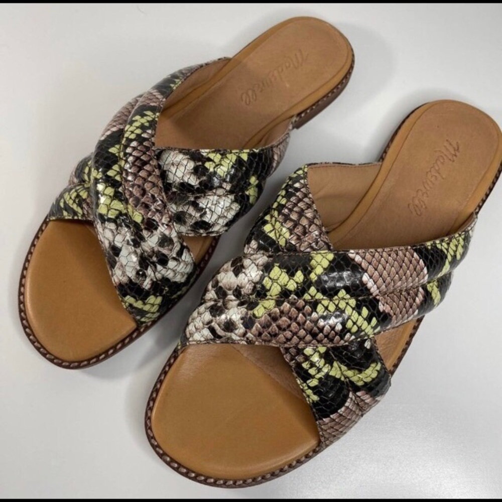 🎉HP‼️🎉 Madewell NWOT-Multi Snake, Quilted, Criss Cross Slide - Size 7❣️